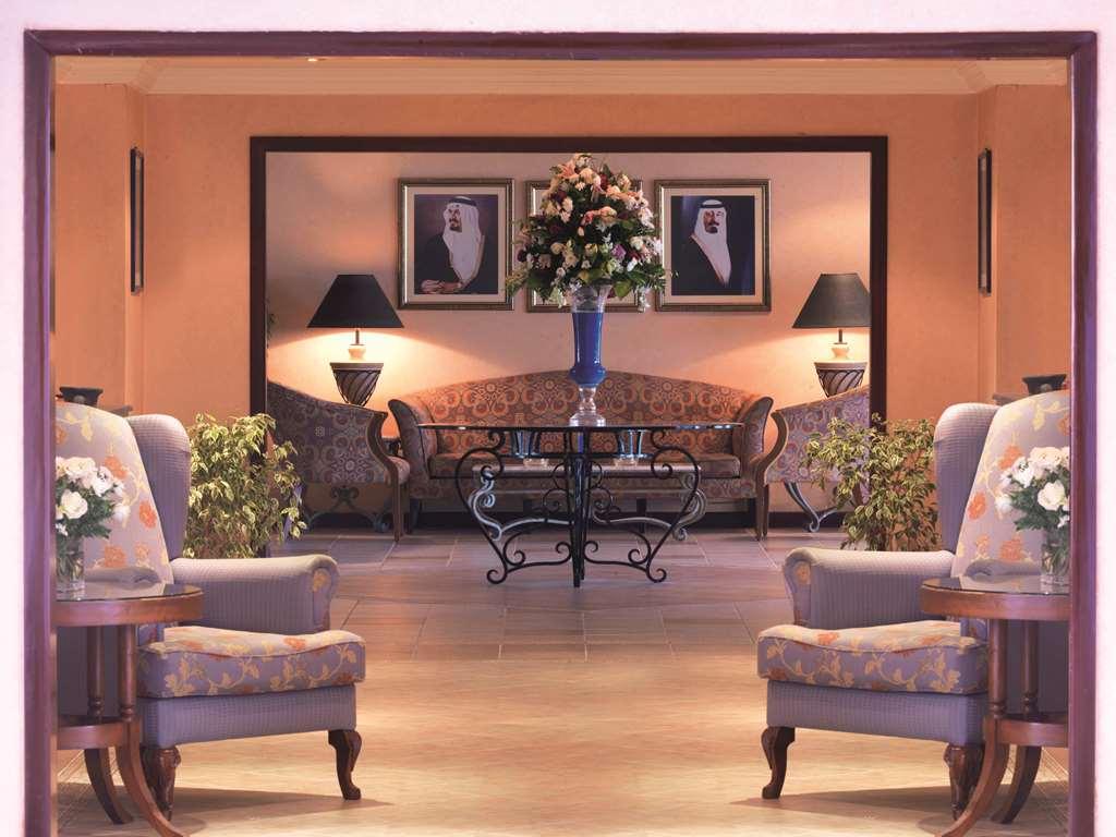 Radisson Blu Hotel, ยันบู ภายนอก รูปภาพ