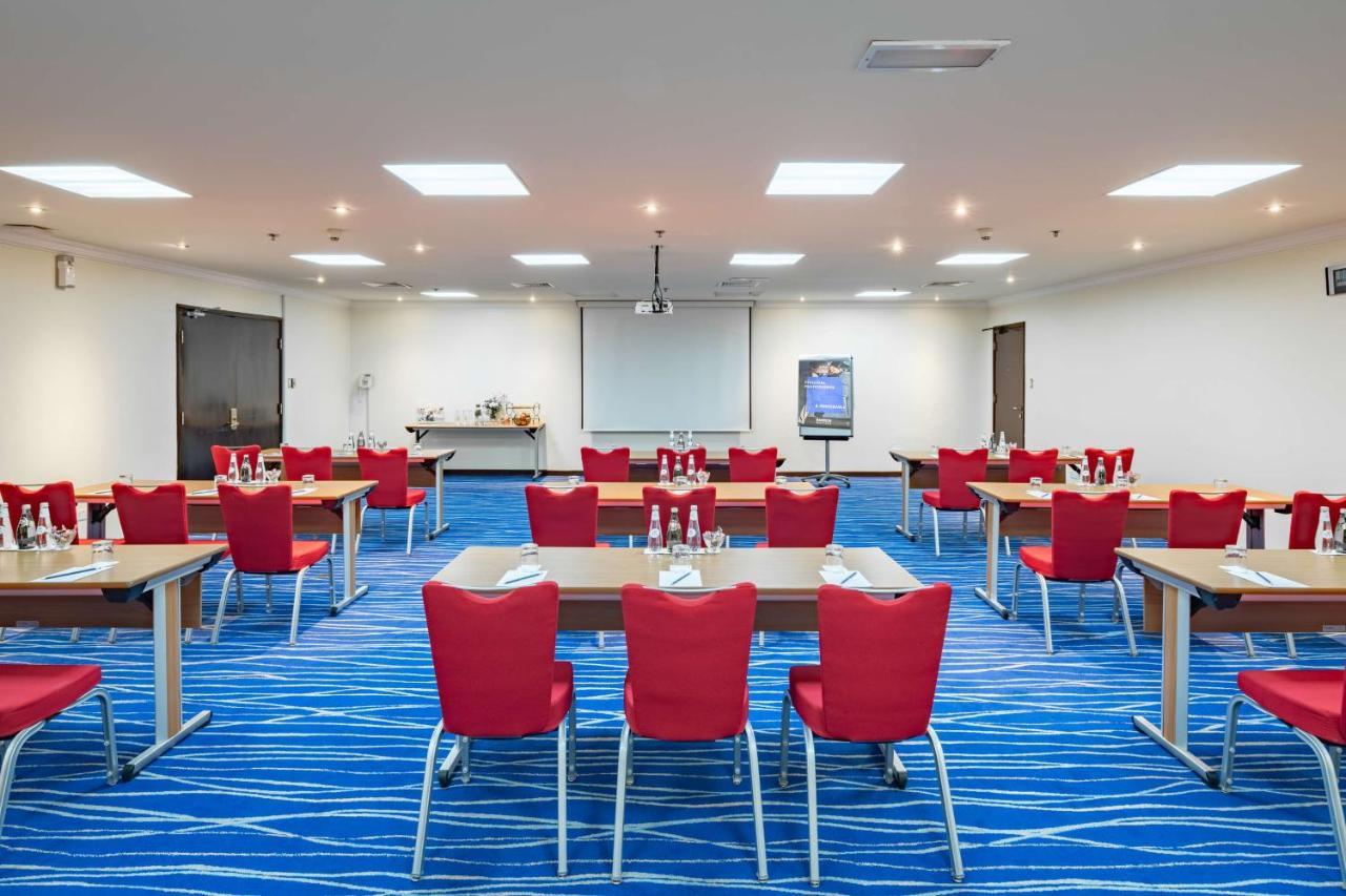 Radisson Blu Hotel, ยันบู ภายนอก รูปภาพ