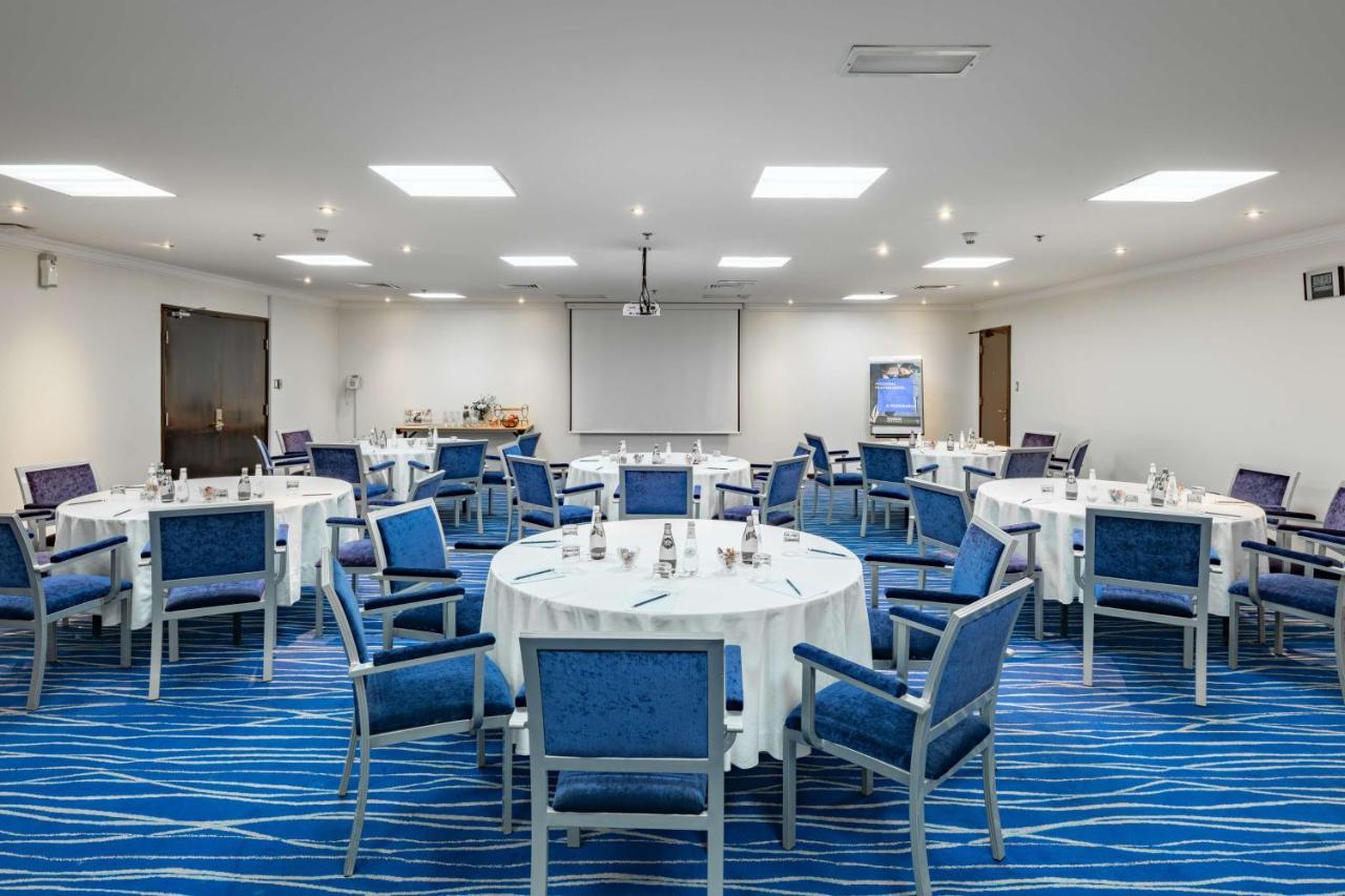 Radisson Blu Hotel, ยันบู ภายนอก รูปภาพ