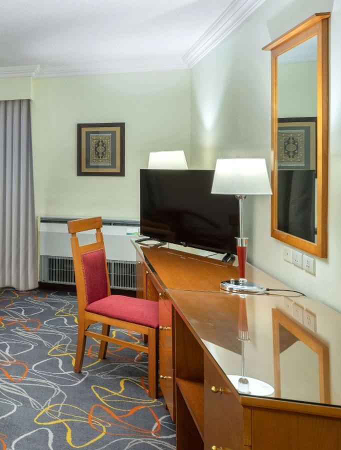 Radisson Blu Hotel, ยันบู ภายนอก รูปภาพ
